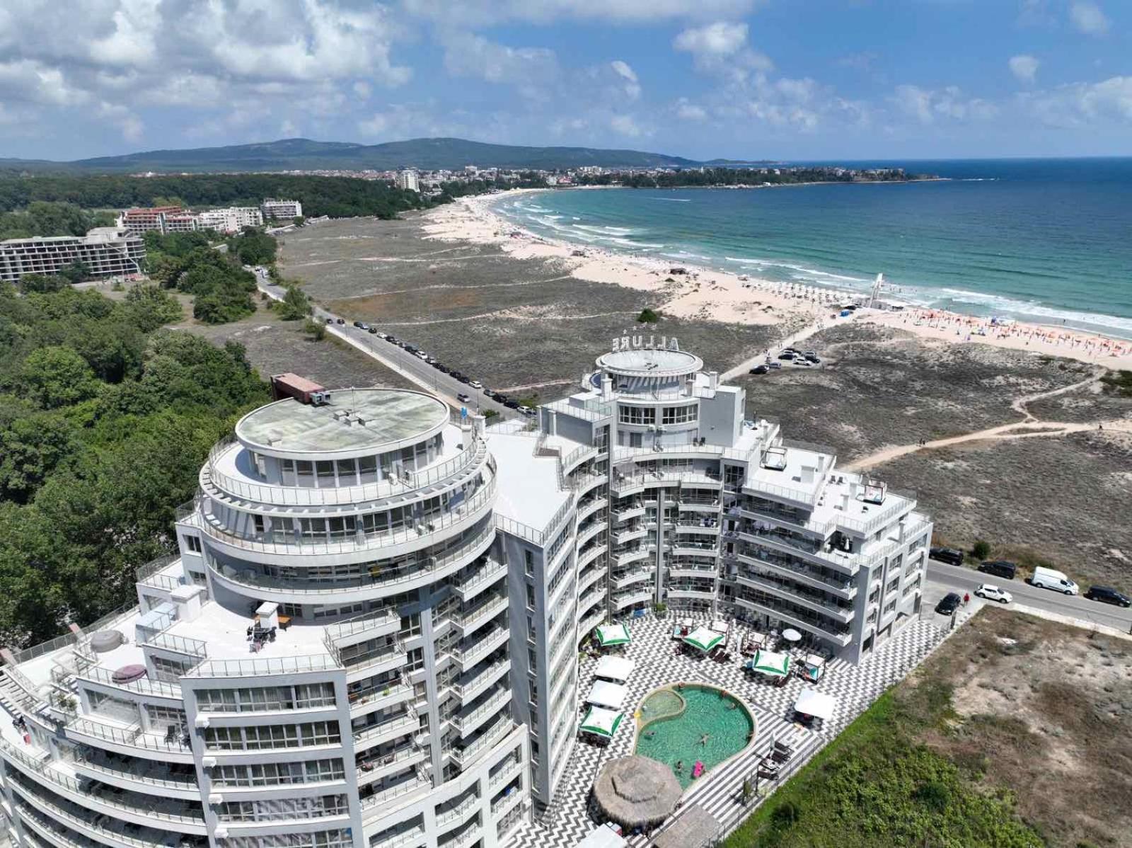 Allure Beach Resort Aparthotel Primorsko Exterior photo