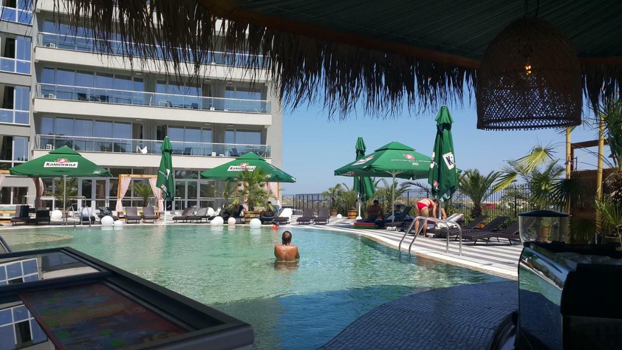 Allure Beach Resort Aparthotel Primorsko Exterior photo