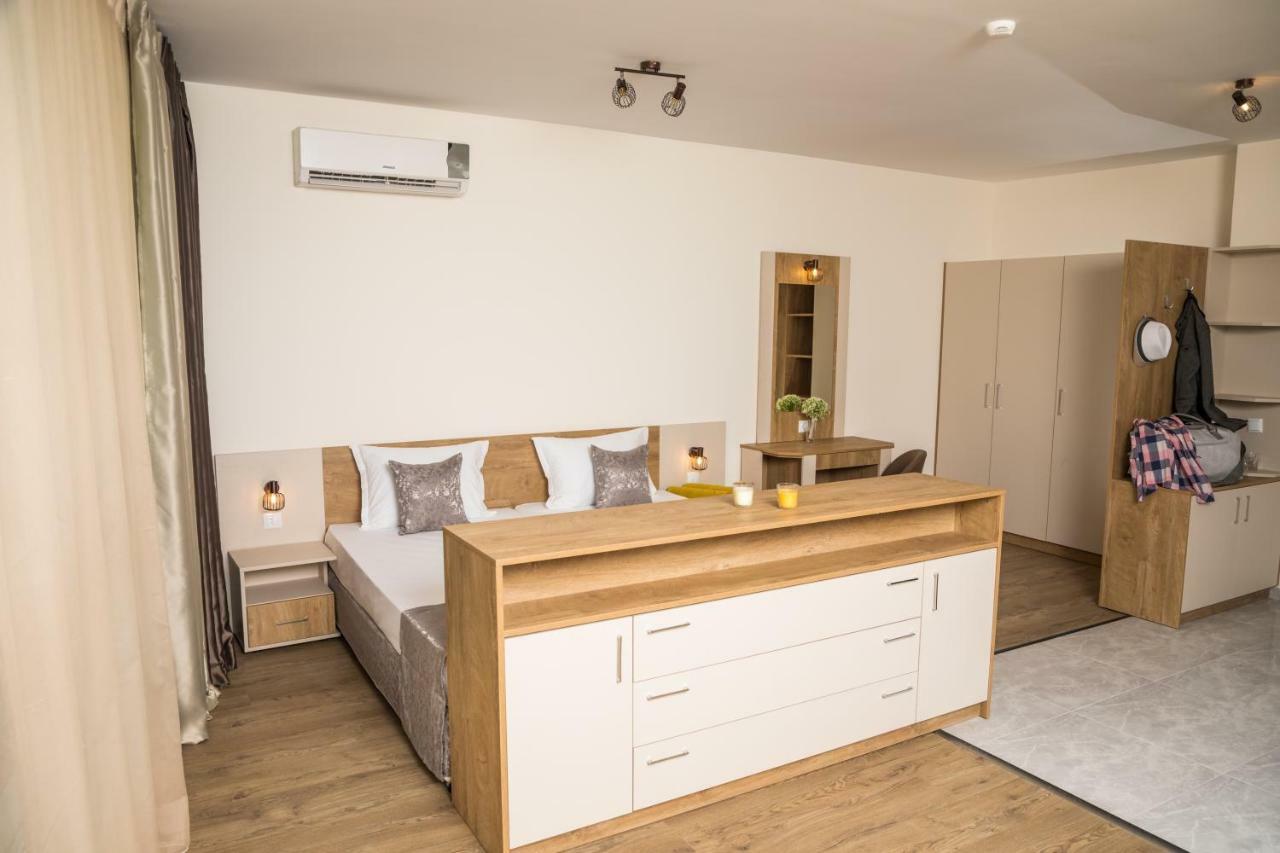 Allure Beach Resort Aparthotel Primorsko Exterior photo