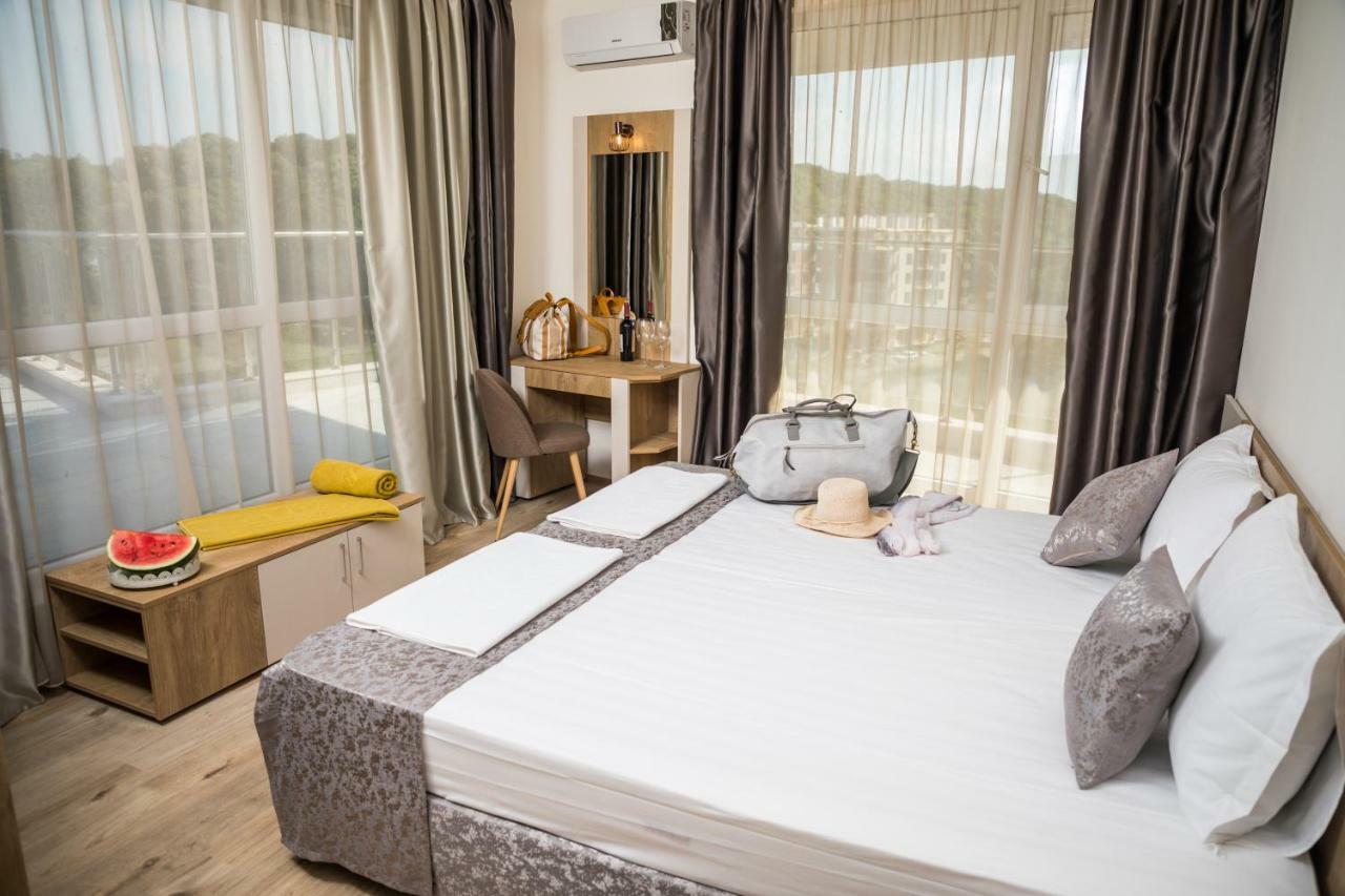Allure Beach Resort Aparthotel Primorsko Room photo